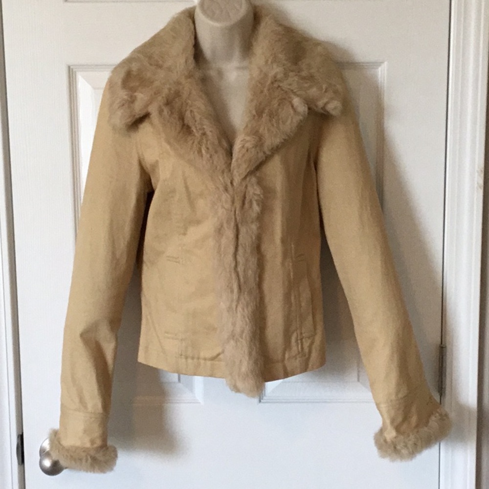 Light cotton jacket with fur collar/lapel/cuffs